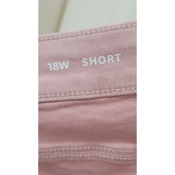 Evri Womens Plus Size Pink Denim Shorts With Frayed Hem & Pockets Size 18W - Picture 7 of 10